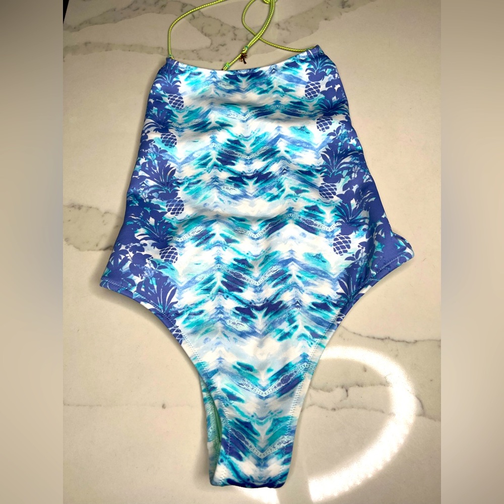 Victoria’s Secret Pineapple one piece Swimsuit open back size small